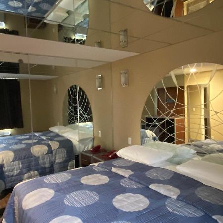 Hotel Jamaica Plaza Нью-Йорк Екстер'єр фото